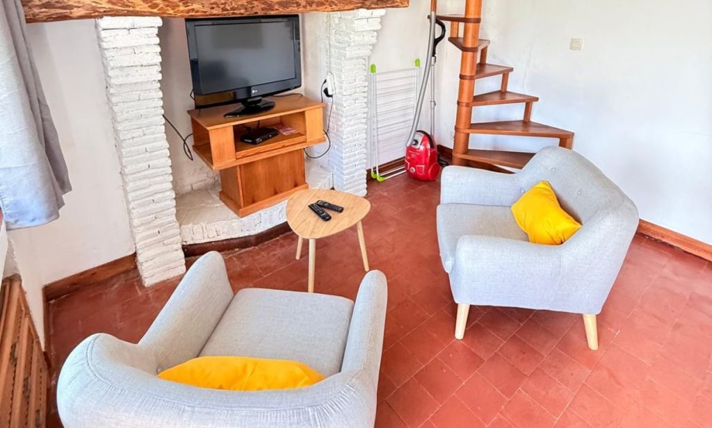 Gîte meublé 1 chambre location à la semaine pour personnel EDF situé à 1 km de Centrale de Dampierre en Burly LOIRET 45
