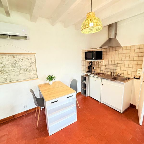 Gîte meublé 1 chambre location à la semaine pour personnel EDF situé à 1 km de Centrale de Dampierre en Burly LOIRET 45