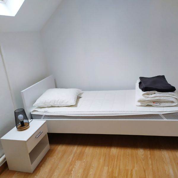 Maison meublé 4 chambres location à la semaine pour personnel EDF situé à 1 km de Centrale de Dampierre en Burly LOIRET 45
