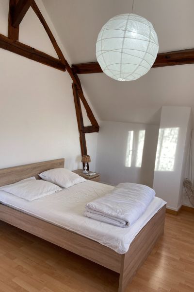 Maison meublé 4 chambres location à la semaine pour personnel EDF situé à 1 km de Centrale de Dampierre en Burly LOIRET 45